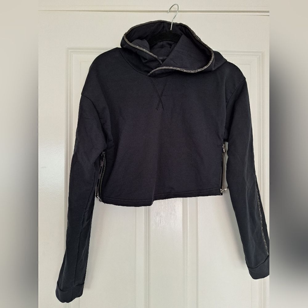 Gymshark‎ train crooped hoodie size S